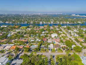1025 Washington St, Hollywood FL 33019