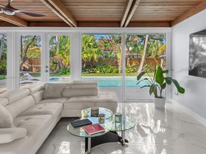 1025 Washington St, Hollywood FL 33019