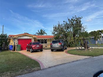 8471 NW 16th St