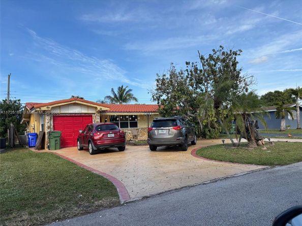 8471 NW 16th St, Pembroke Pines FL 33024