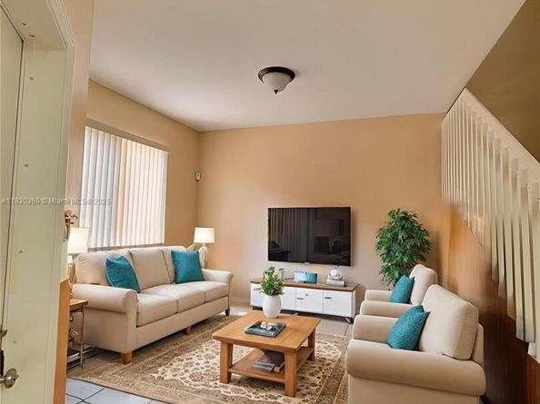 10653 SW 8th St 2407, Pembroke Pines FL 33025