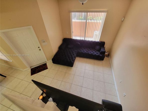 10653 SW 8th St 2407, Pembroke Pines FL 33025