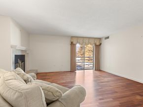 380 Place Ln 380, Woburn MA 01801