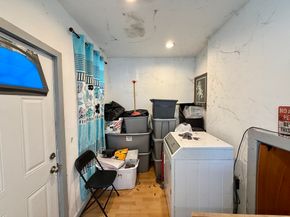 21 Mott St, Worcester MA 01604