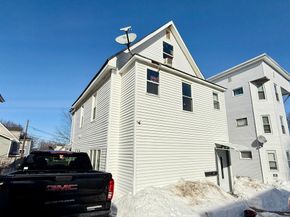 21 Mott St, Worcester MA 01604