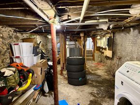 21 Mott St, Worcester MA 01604