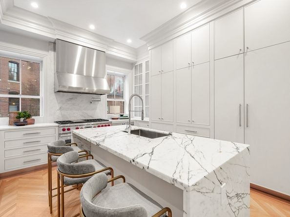 352 Marlborough St, Boston MA 02115