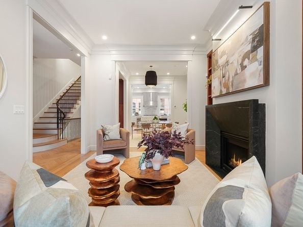 352 Marlborough St, Boston MA 02115