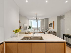 380 Harrison Ave PH2M, Boston MA 02118