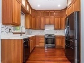 22 Sigourney St F, Boston MA 02130