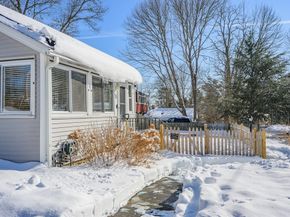 11 Buzzards Bay Dr., Plymouth MA 02360