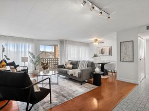 53 Melrose St 4D, Melrose MA 02176