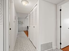 53 Melrose St 4D, Melrose MA 02176