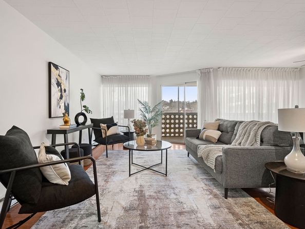 53 Melrose St 4D, Melrose MA 02176