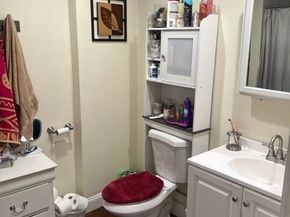 17 Federal 210, Worcester MA 01608