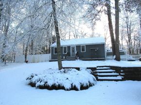 829 Auburn St, Bridgewater MA 02324