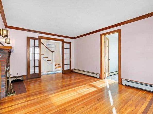 43 Agassiz Ave, Belmont MA 02478