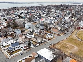 97 Seymour Ave, Lynn MA 01902