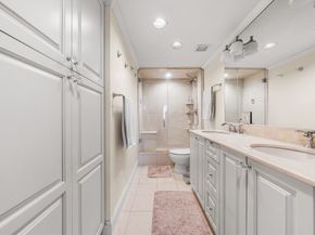 8 Museum Way 2304, Cambridge MA 02141