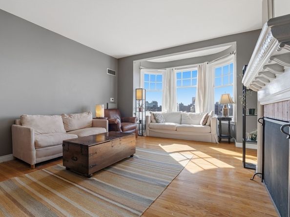 4 Charlesgate E 606, Boston MA 02215