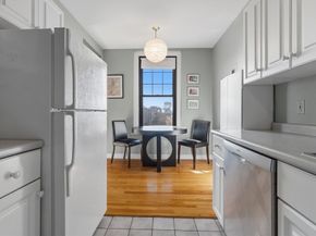 4 Charlesgate E 606, Boston MA 02215