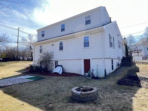 2 Carpenter Rd, Lynnfield MA 01940