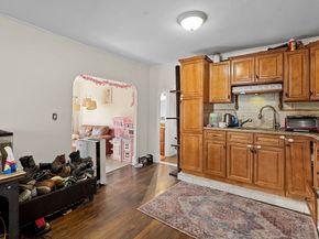 81 Wessagussett Rd, Weymouth MA 02191