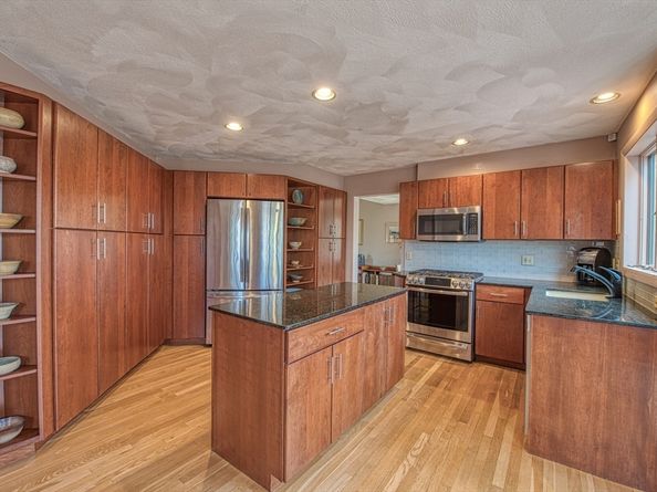 580 Mountain St., Sharon MA 02067