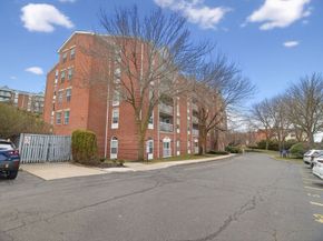 200 Captains Row 408, Chelsea MA 02150