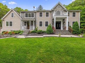 12 Breton Road, Upton MA 01568
