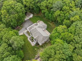12 Breton Road, Upton MA 01568