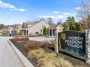 10 White Cedar Drive 10, Middleton MA 01949