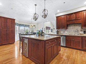 10 White Cedar Drive 10, Middleton MA 01949