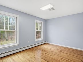 11 Alison Way, Andover MA 01810