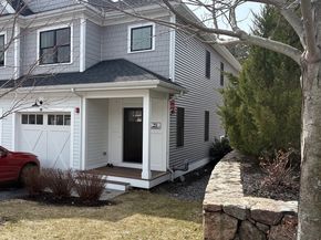 29 Southfield Ln 29, Sherborn MA 01770