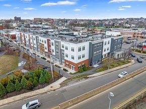 60 Cross St E 110, Somerville MA 02145