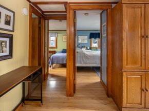 7 Cedar St, Mattapoisett MA 02739