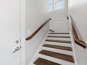 18-20 Crestway Rd 5, Boston MA 02128