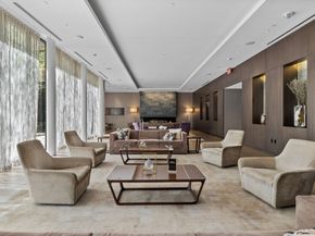 580 Washington St 901, Boston MA 02111