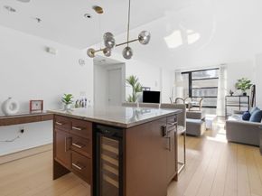 580 Washington St 901, Boston MA 02111