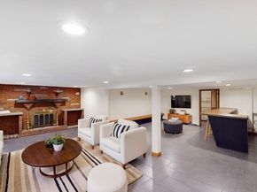 22 Starview Dr, Sudbury MA 01776