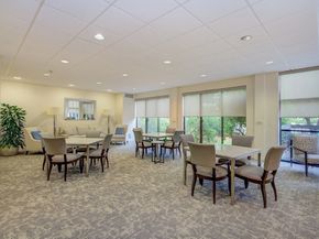 210 Nahanton St 520, Newton MA 02459