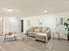 367 Newton St, Brookline MA 02467