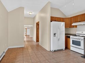 17 Mason St, Hudson MA 01749