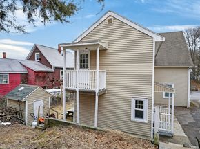 17 Mason St, Hudson MA 01749