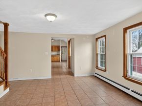 17 Mason St, Hudson MA 01749