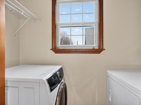 17 Mason St, Hudson MA 01749