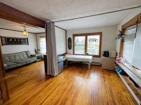 328 Brooks St, Worcester MA 01606