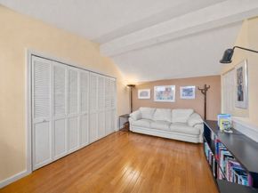 33 Breakwater Dr 33, Chelsea MA 02150