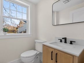 10 Johnson Street, Newburyport MA 01950
